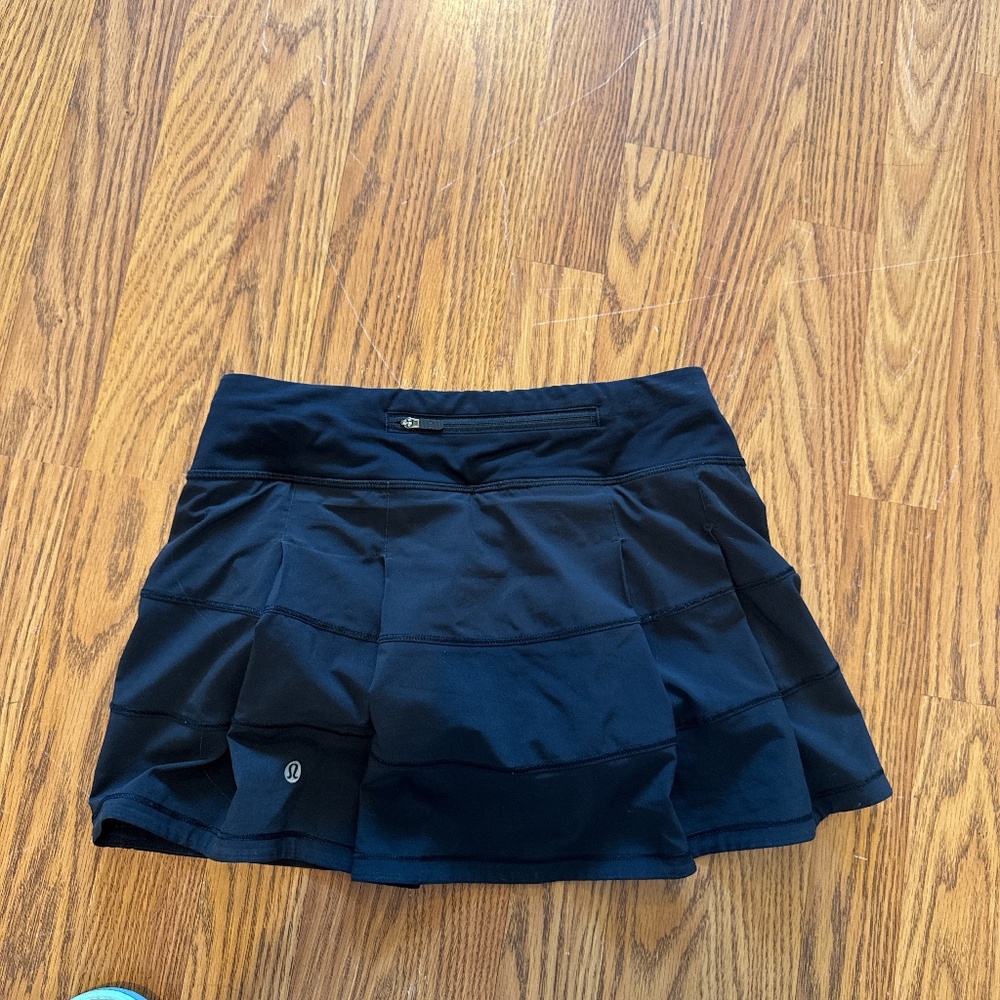 Lululemon size 2 pace rival skirt black